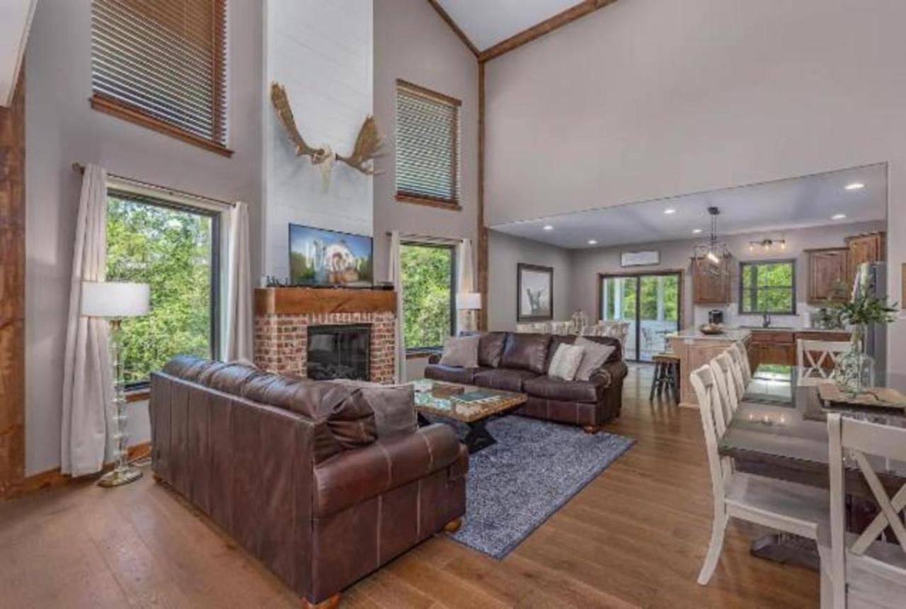 Spacious Home In Branson - 8 Bed, 6 Bath & Hot Tub Hollister Exterior photo