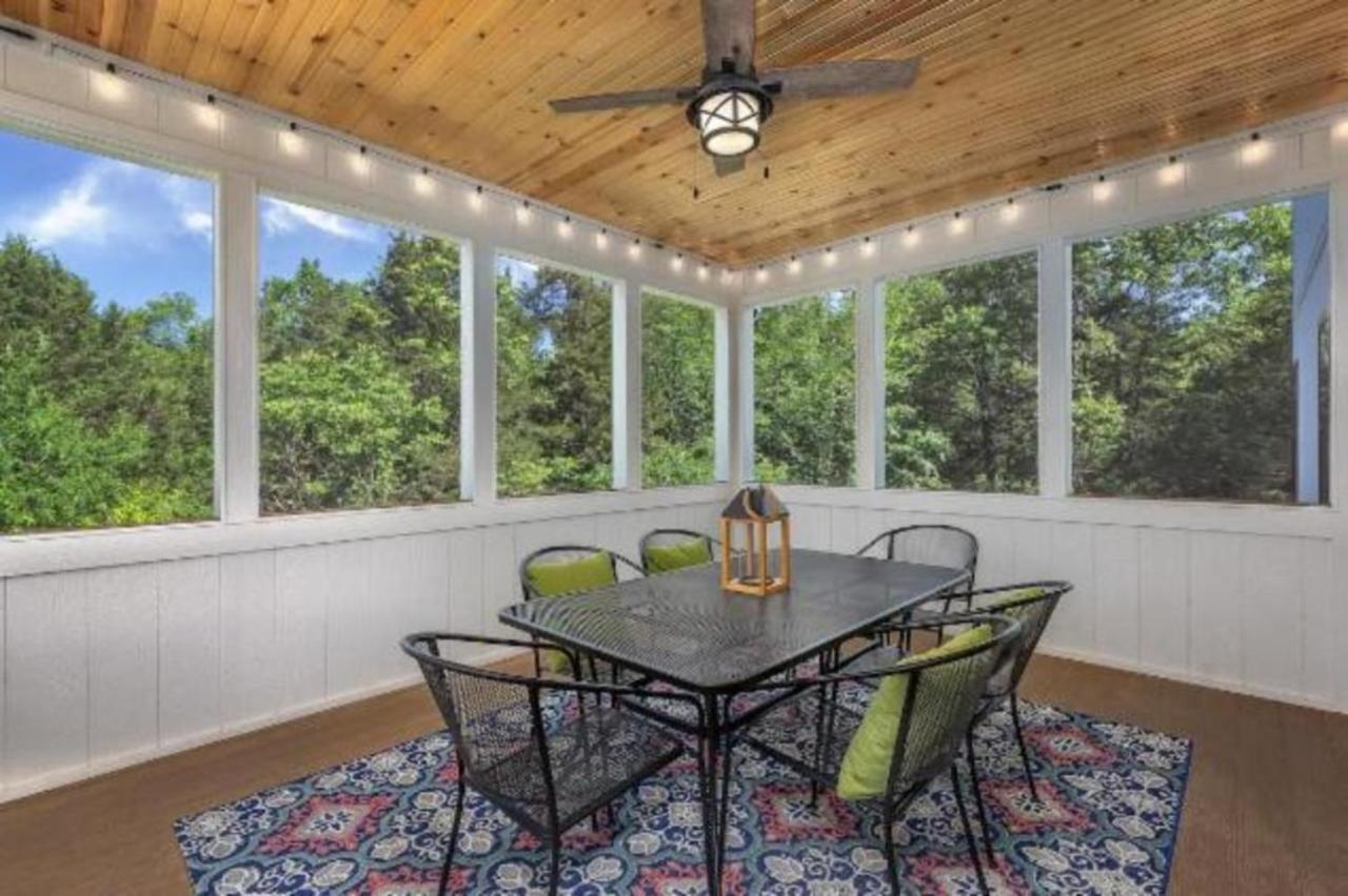 Premier Retreat With Hot Tub, Theater & Pool Table Villa Hollister Exterior photo