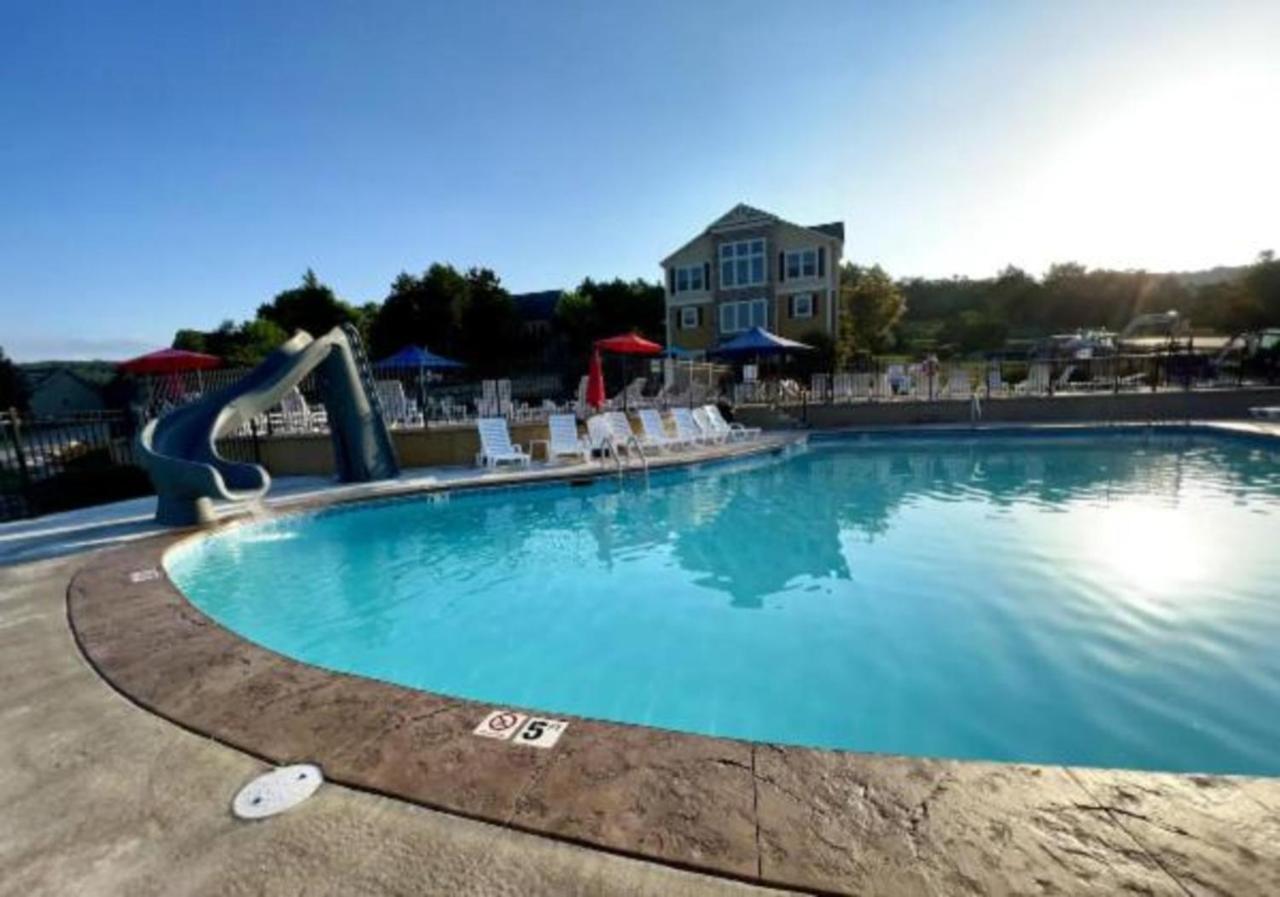 Premier Retreat With Hot Tub, Theater & Pool Table Villa Hollister Exterior photo