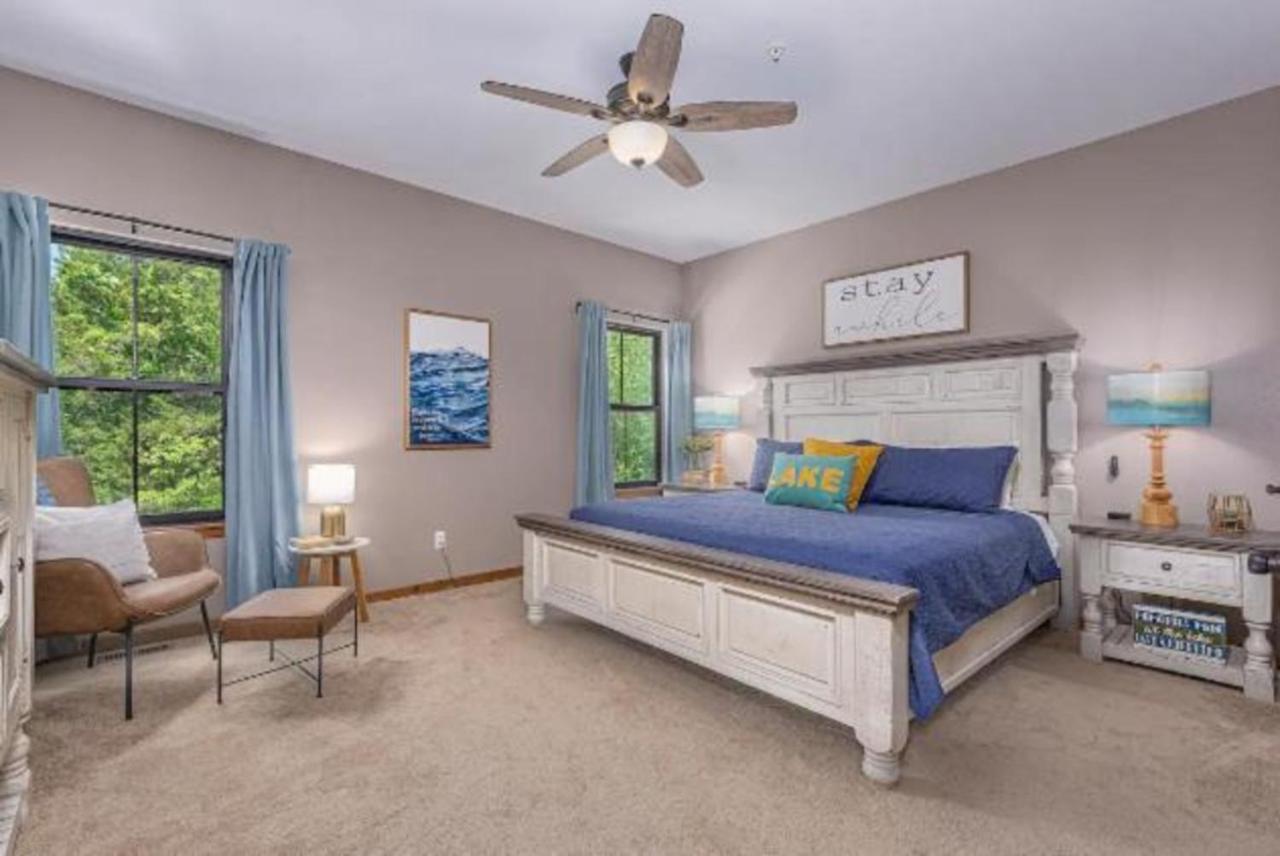 Premier Retreat With Hot Tub, Theater & Pool Table Villa Hollister Exterior photo